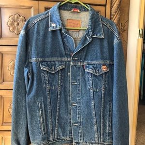 Vintage Levi’s denim jacket